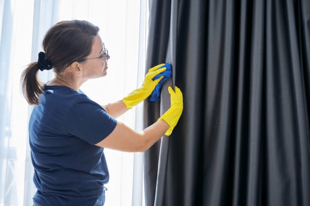 Get the best cleaning services from Dima laundry!