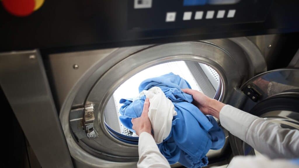 How Does Expert Laundry Service Prolong Your Clothes’ Life