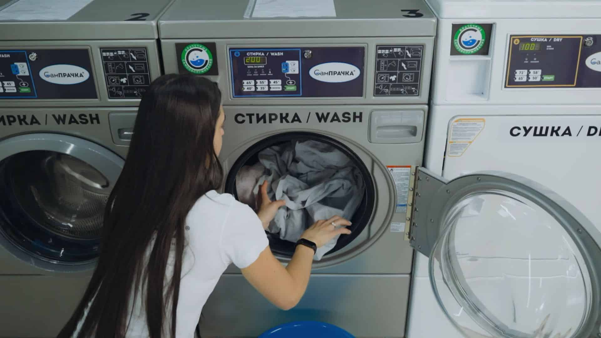 How Does Expert Laundry Service Prolong Your Clothes’ Life